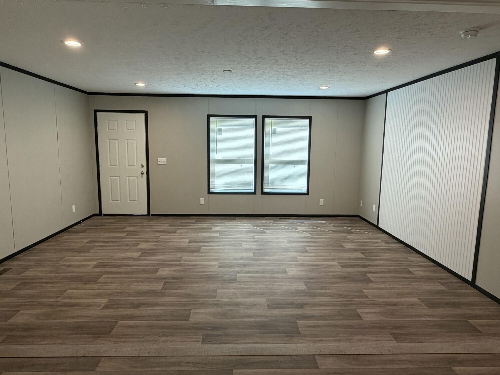 183 Barons Road Photo 7