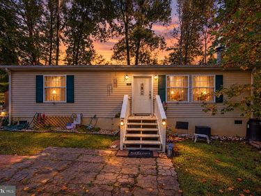 6108 MITZI DRIVE, WOODFORD, VA 22580