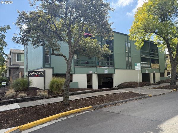 1711 PATTERSON ST, Eugene, OR 97401