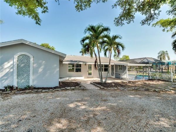 16 Estate DR , NORTH FORT MYERS, FL 33917
