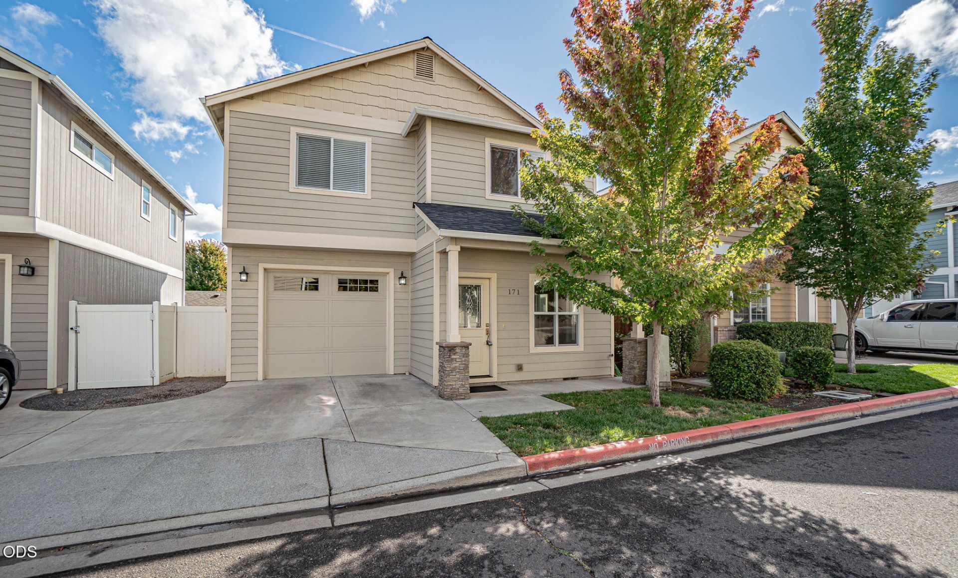 171 Poppy Bay Place, Talent, OR 97540 Main Photo