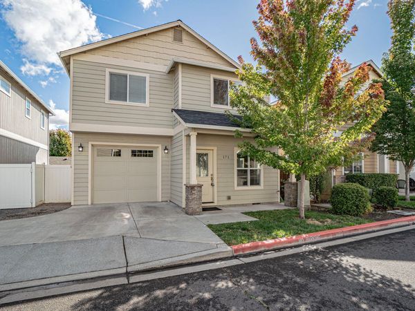 171 Poppy Bay Place, Talent, OR 97540