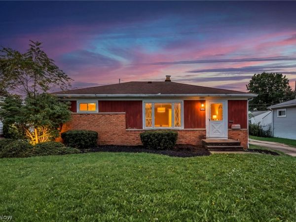 11301 Aaron Drive , Parma, OH 44130