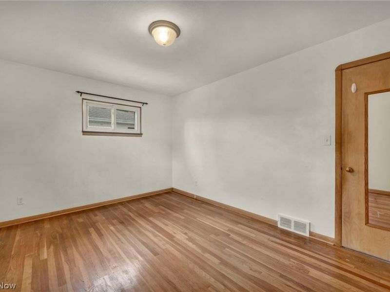 11301 Aaron Drive, Parma, OH 44130 Photo 12