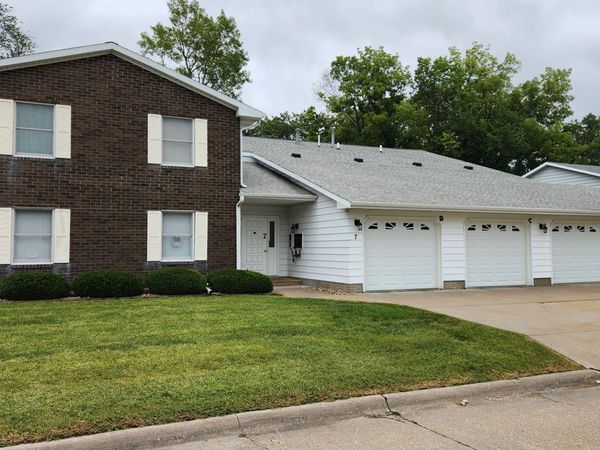 814 13th Avenue N, Unit 7C, Clinton, IA 52732