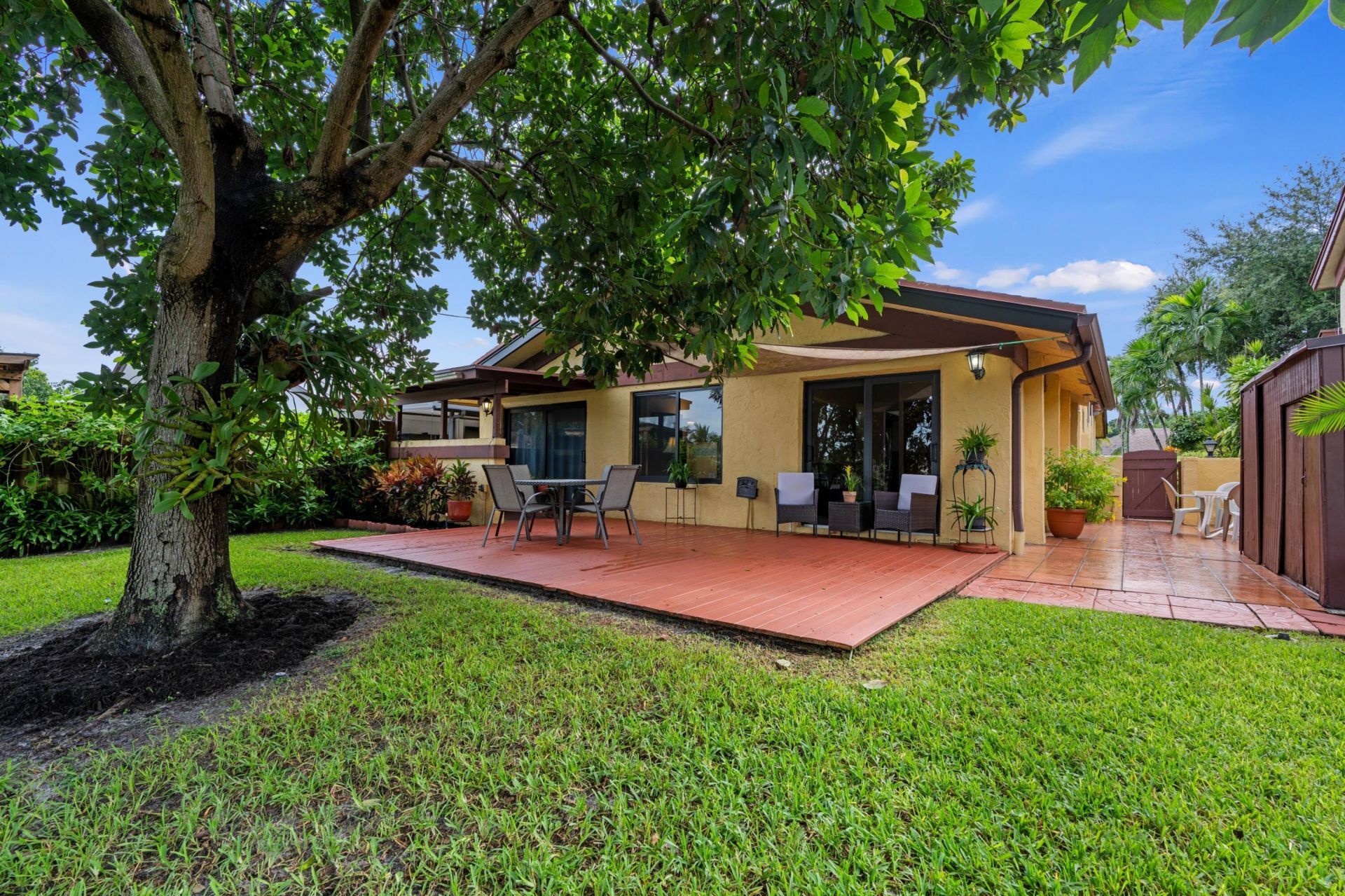4051 SW 82nd Terrace, Davie, FL 33328 Photo
