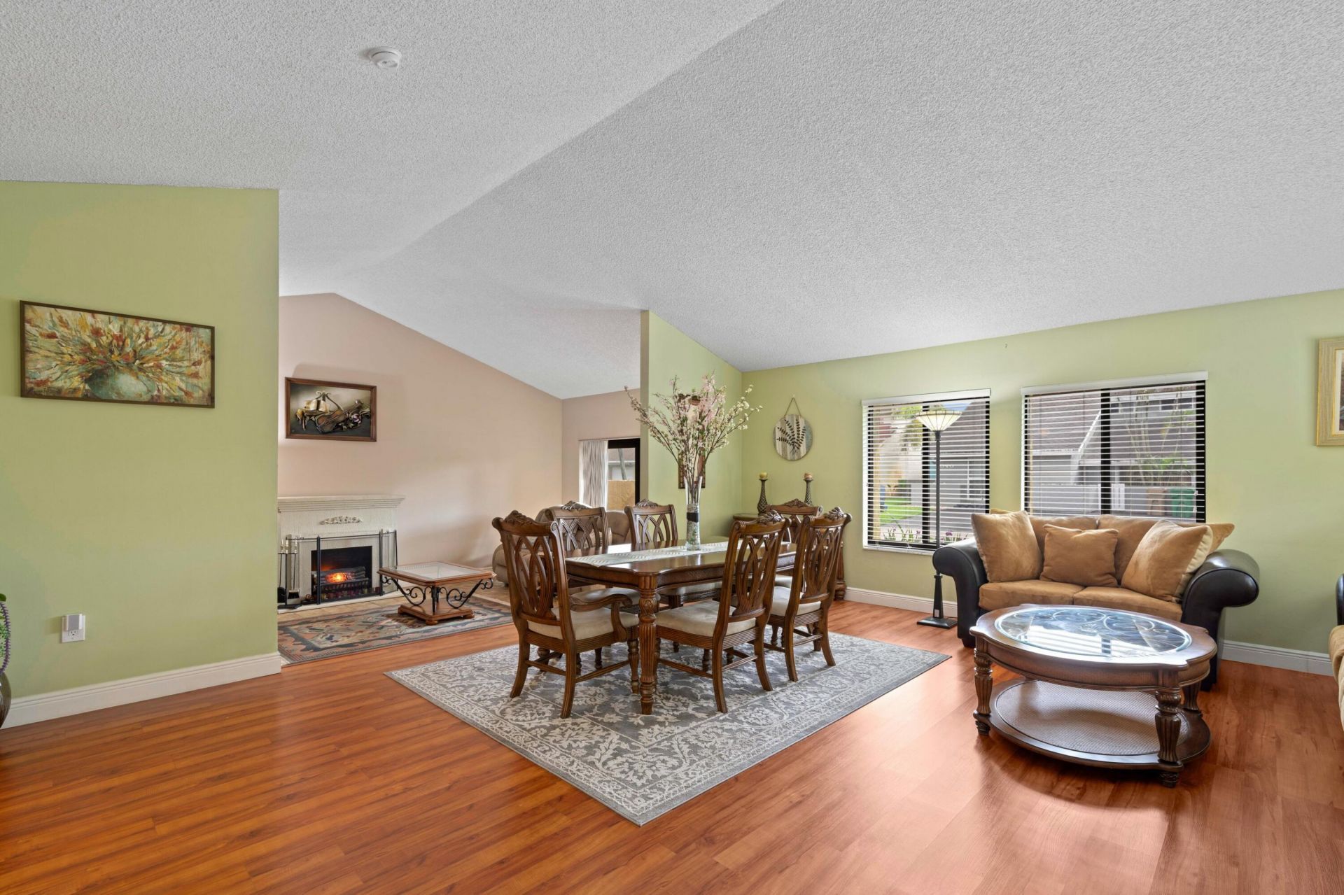 4051 SW 82nd Terrace, Davie, FL 33328 Photo