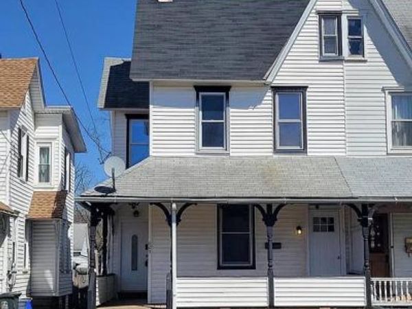 605 E BROAD STREET, Unit B, QUAKERTOWN, PA 18951