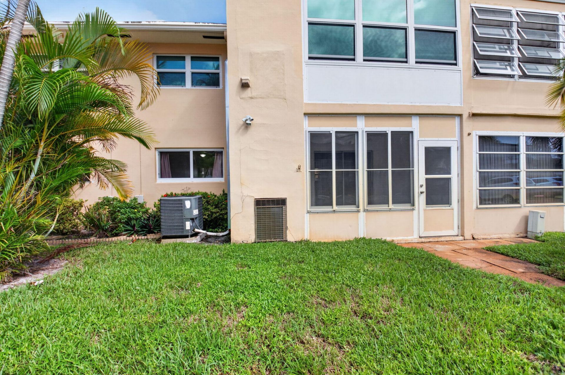 2192 NE 1st Way, Unit 104, Boynton Beach, FL 33435 Photo