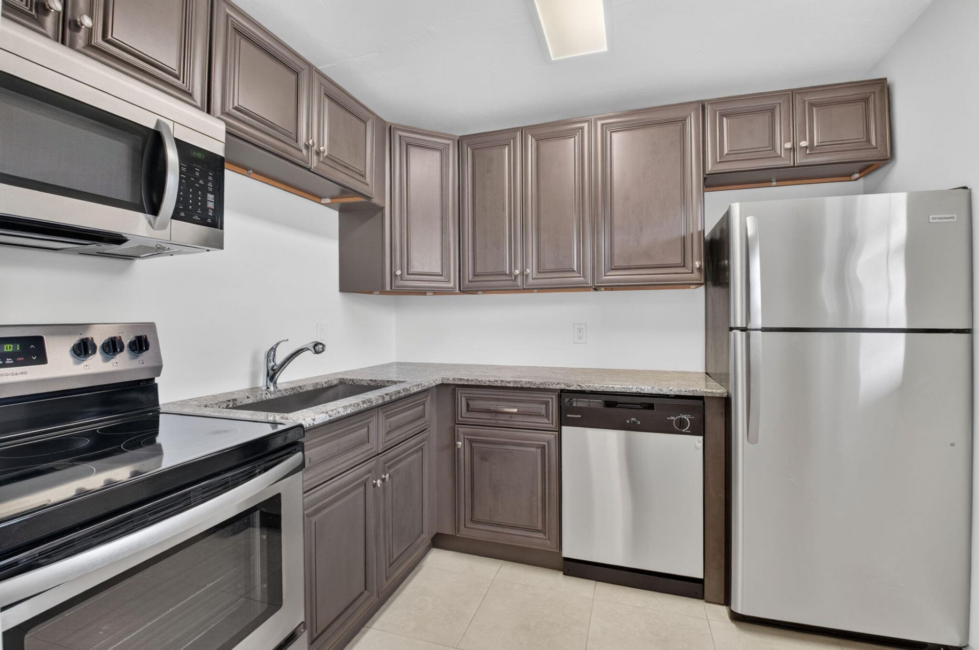 2192 NE 1st Way, Unit 104, Boynton Beach, FL 33435 Photo