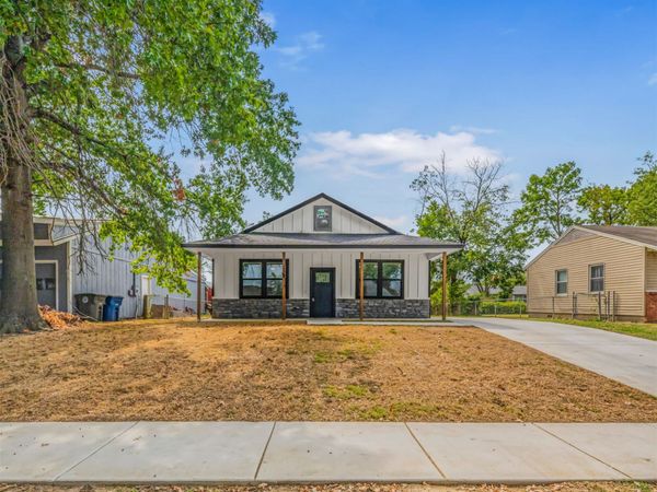 8944 E 3rd Place E, Tulsa, OK 74112