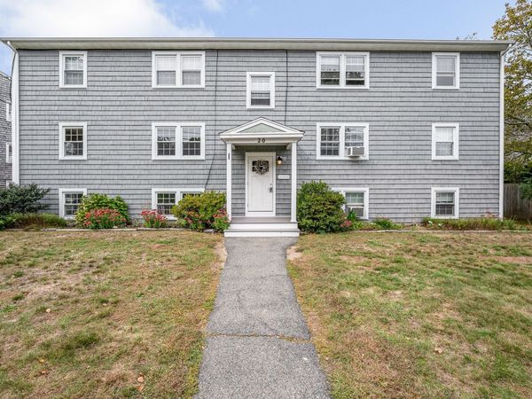 20 Beacon Ave, Unit 1, Newburyport, MA 01950