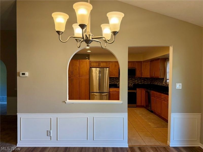 28096 Edgepark Drive, North Olmsted, OH 44070 Photo 13