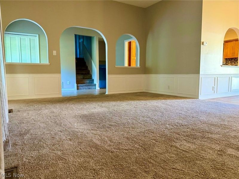 28096 Edgepark Drive, North Olmsted, OH 44070 Photo 7