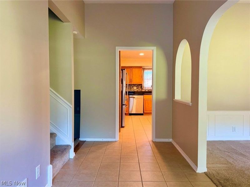 28096 Edgepark Drive, North Olmsted, OH 44070 Photo 9