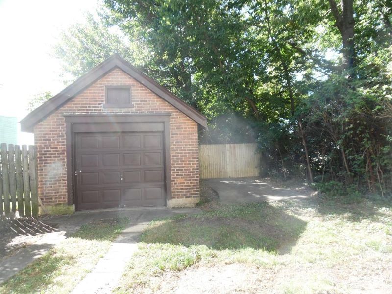 1779 Elmore Street, Cincinnati, OH 45223 Photo 2