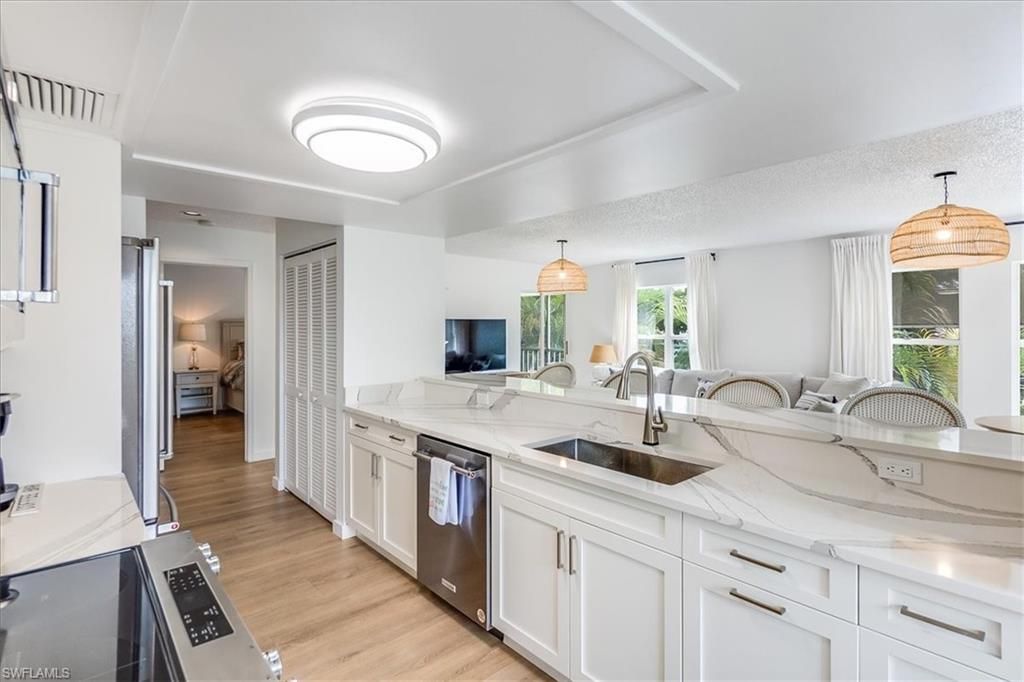 513 Club Side Dr, Unit 1-513, Naples, FL 34110 Photo
