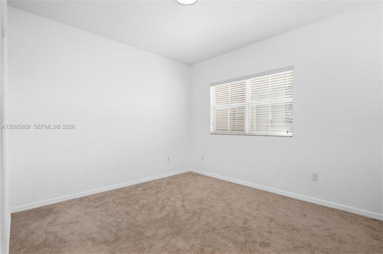 10870 NW 88th Ter , Unit 214, Doral, FL 33178 Photo