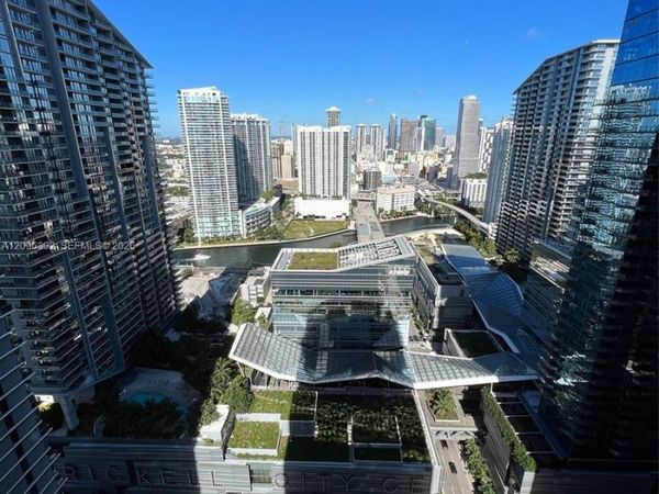 45 SW 9th St , Unit 3709, Miami, FL 33130