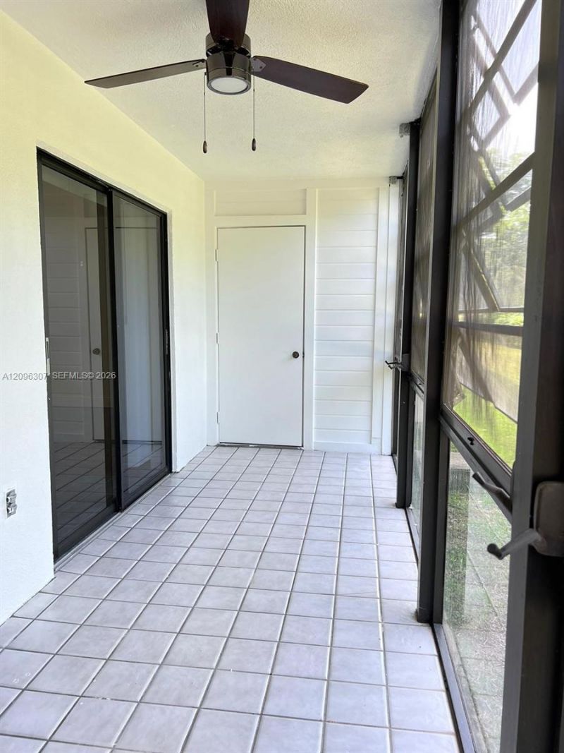 19055 NW 62nd Ave, Unit 111, Hialeah, FL 33015 Photo