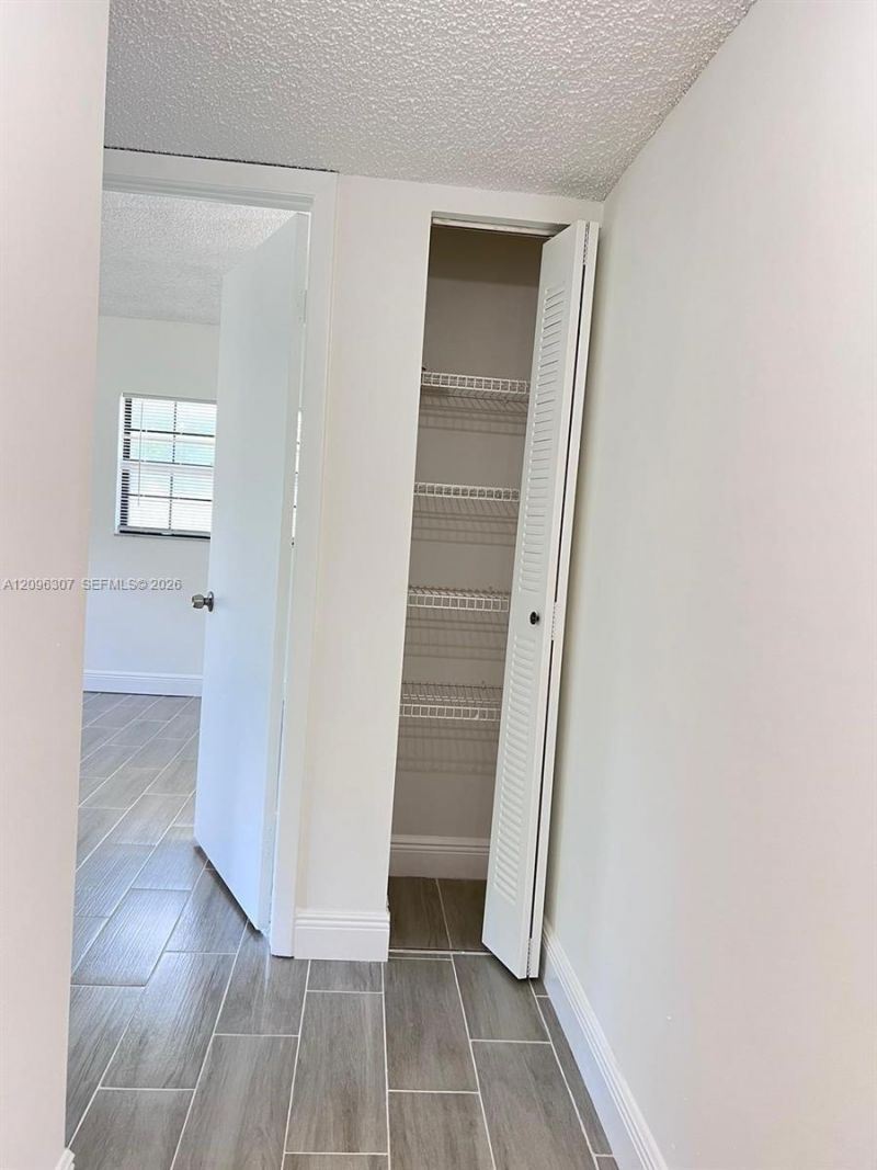 19055 NW 62nd Ave, Unit 111, Hialeah, FL 33015 Photo