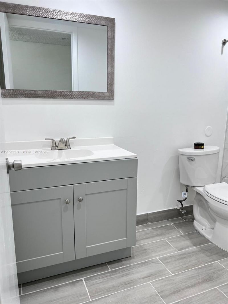 19055 NW 62nd Ave, Unit 111, Hialeah, FL 33015 Photo