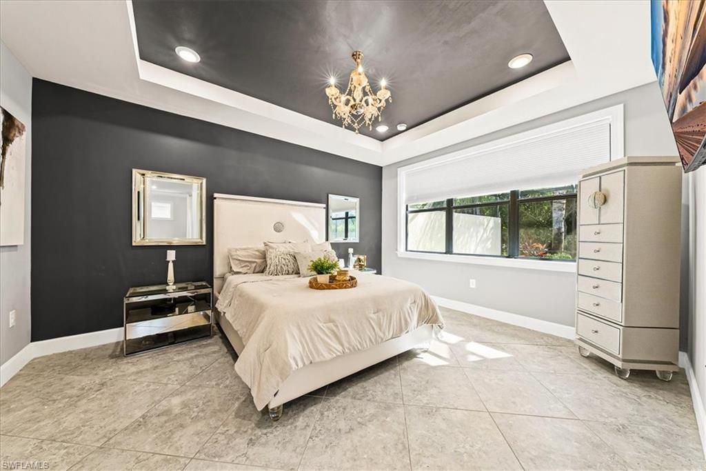 7670 Jacaranda Ln, Naples, FL 34114 Photo