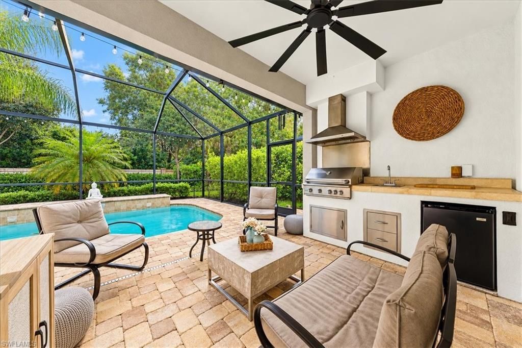 7670 Jacaranda Ln, Naples, FL 34114 Photo