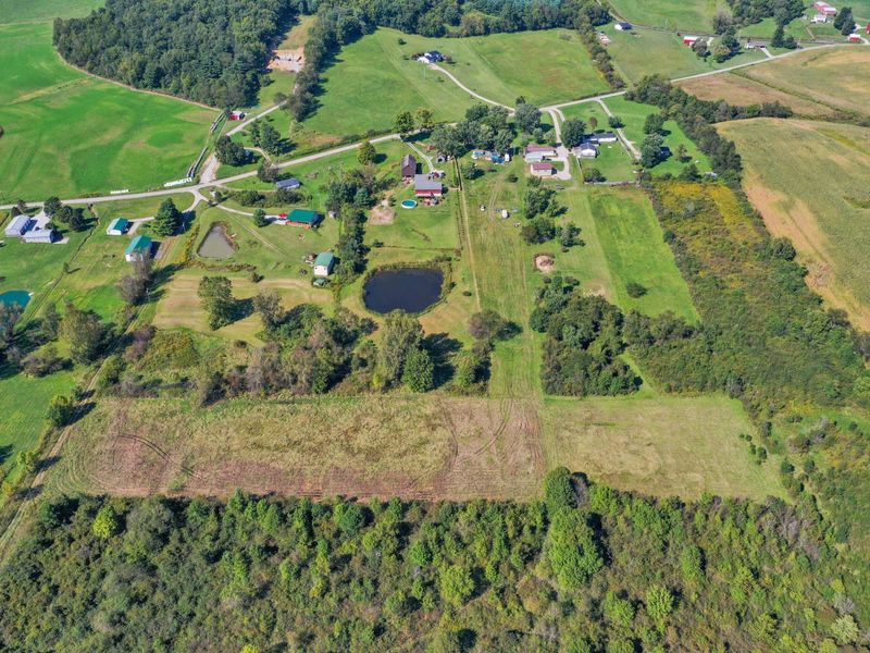 4275 Hopewell Indian Road, Glenford, OH 43739 Photo 13