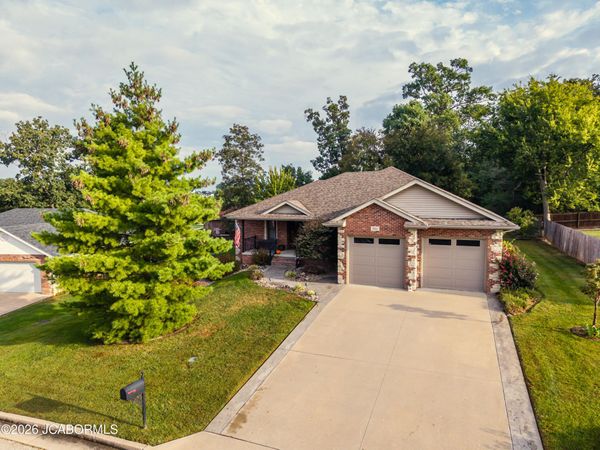 5612 DRY CREEK LANE, Jefferson City, MO 65109