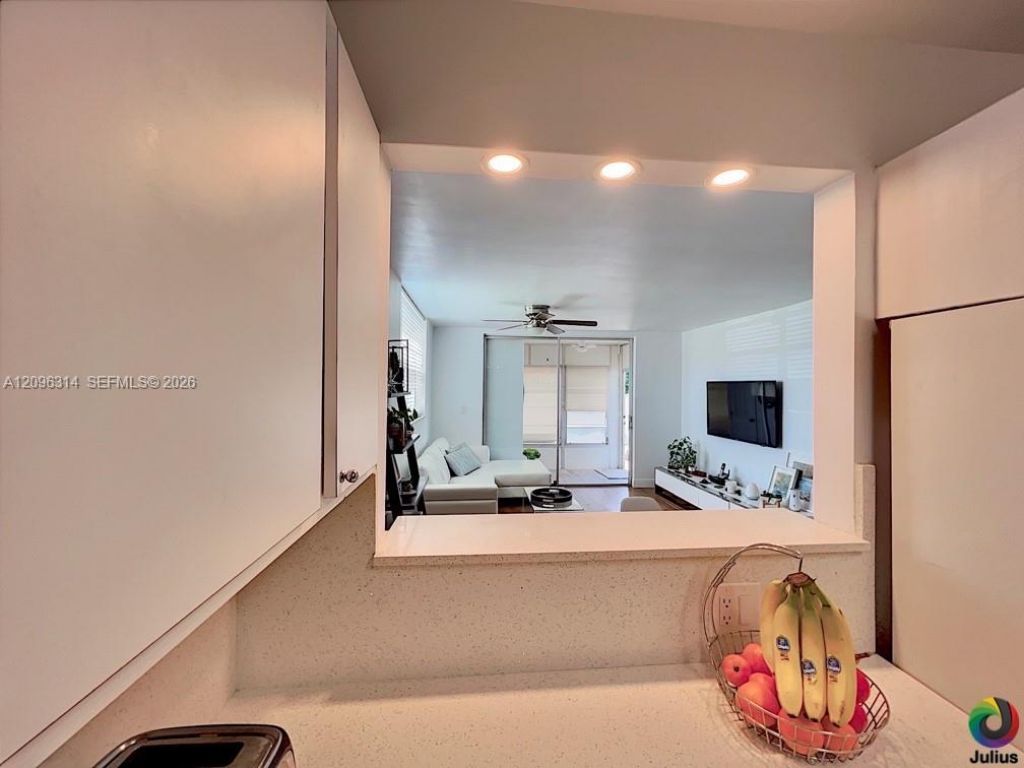 7100 NW 17th St, Unit 112, Plantation, FL 33313 Photo