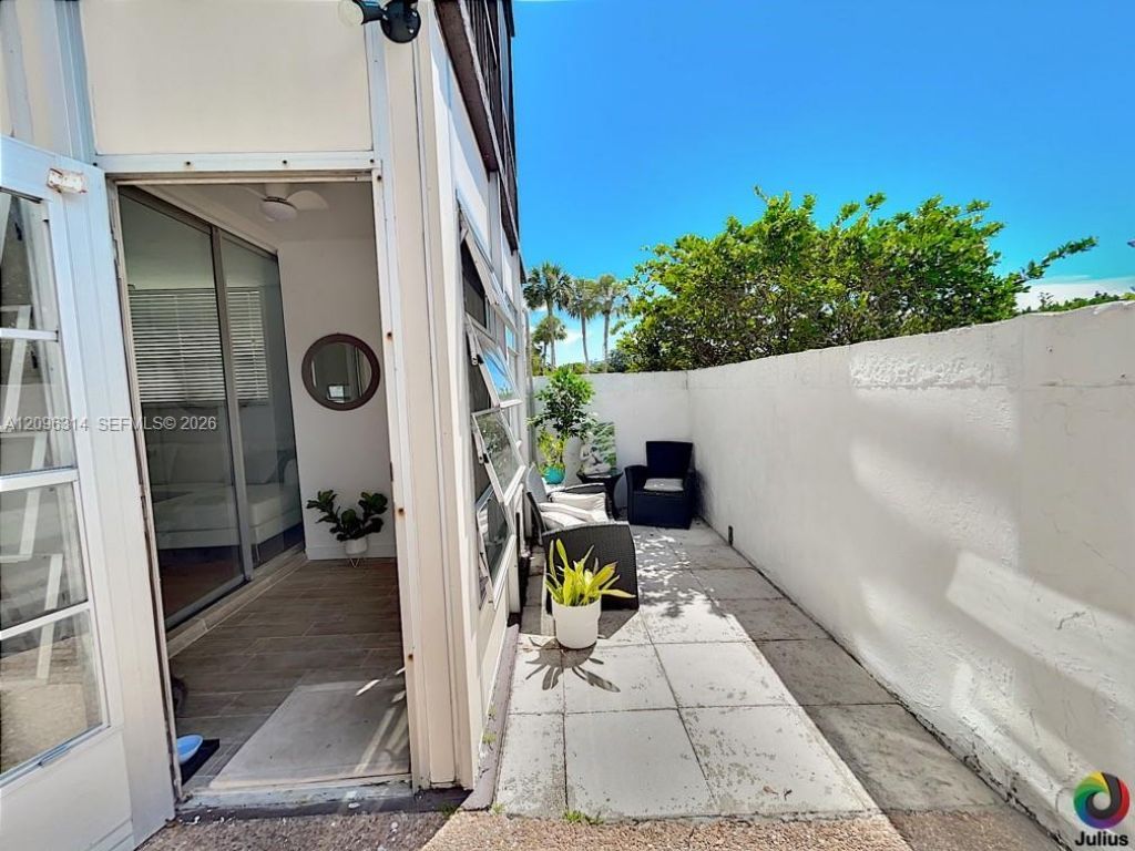 7100 NW 17th St, Unit 112, Plantation, FL 33313 Photo