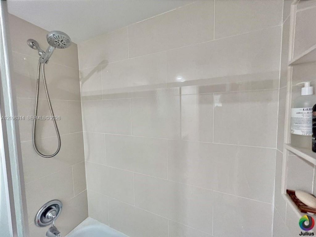 7100 NW 17th St, Unit 112, Plantation, FL 33313 Photo