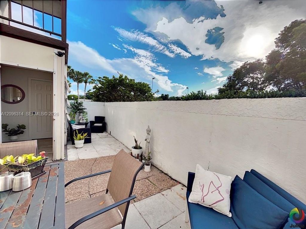 7100 NW 17th St, Unit 112, Plantation, FL 33313 Photo