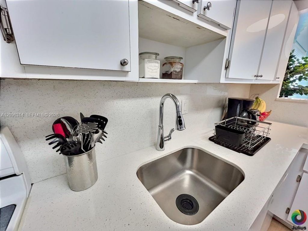 7100 NW 17th St, Unit 112, Plantation, FL 33313 Photo