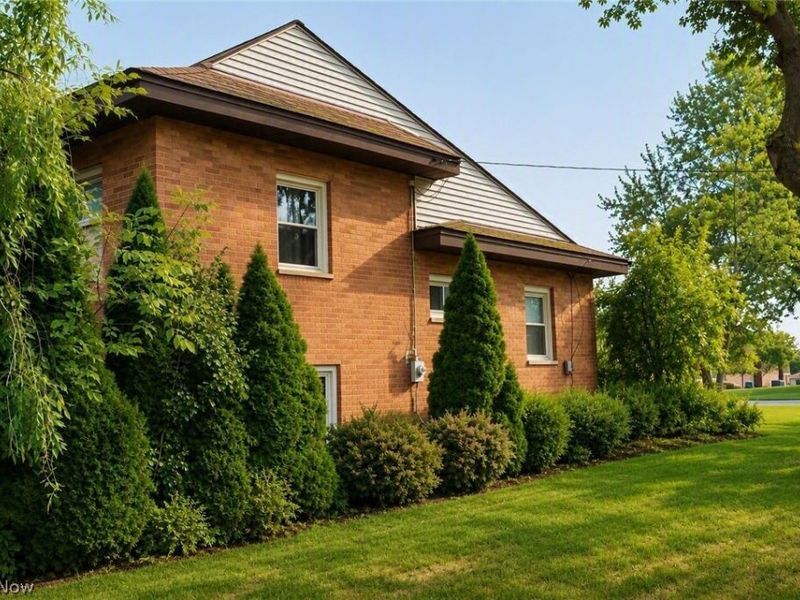 556 Clark Drive, Tallmadge, OH 44278 Photo 2
