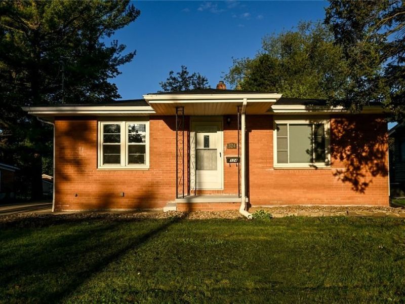 324 N Hawkins Avenue, Akron, OH 44313 Photo 2