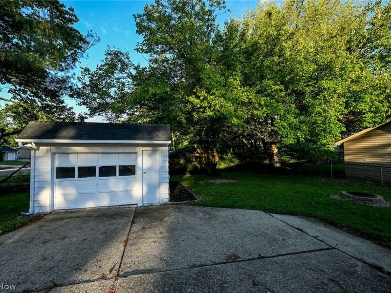 324 N Hawkins Avenue, Akron, OH 44313 Photo 41