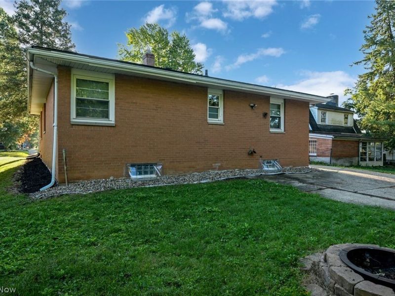 324 N Hawkins Avenue, Akron, OH 44313 Photo 43