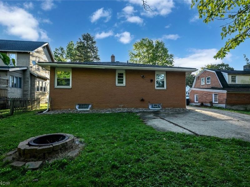 324 N Hawkins Avenue, Akron, OH 44313 Photo 45