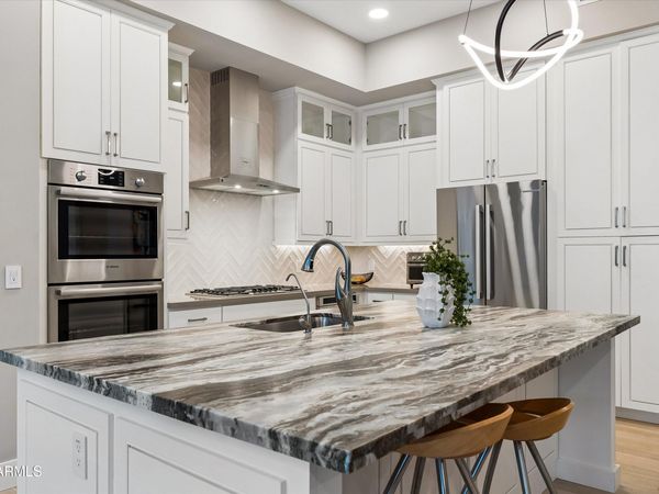 5250 E DEER VALLEY Drive, Unit 456, Phoenix, AZ 85054