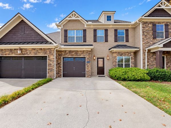 3220 Blue Sky Dr , Murfreesboro, TN 37130