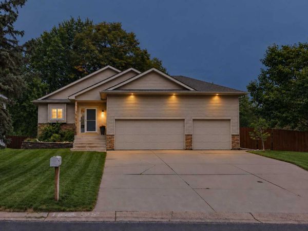 13496 73rd Avenue N, Maple Grove, MN 55311