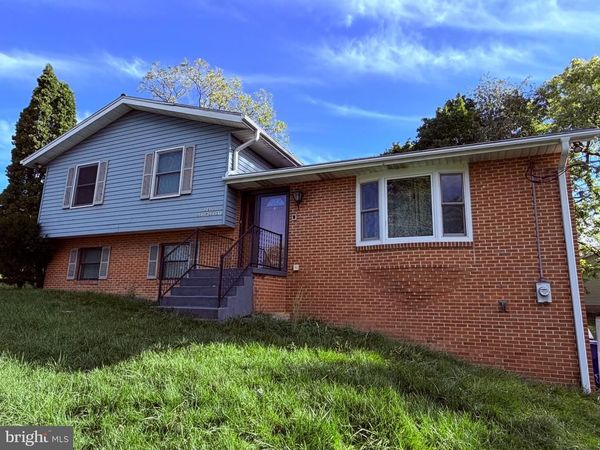 2600 GEORGE STREET, HARRISBURG, PA 17109