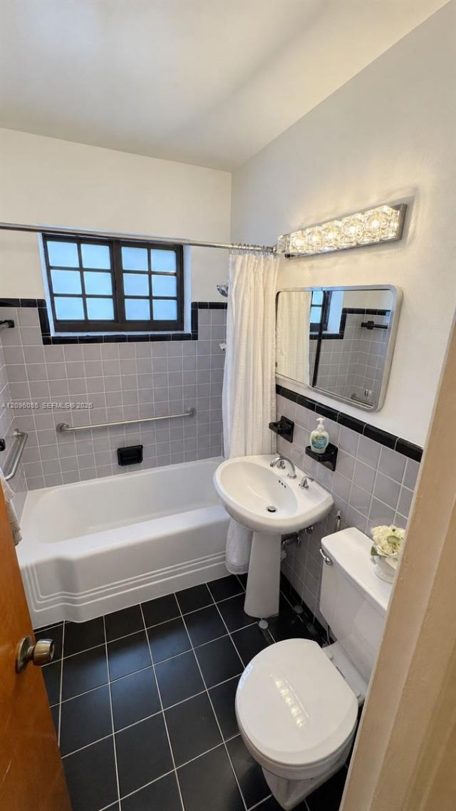 7960 SW 36th Ter, Miami, FL 33155 Photo