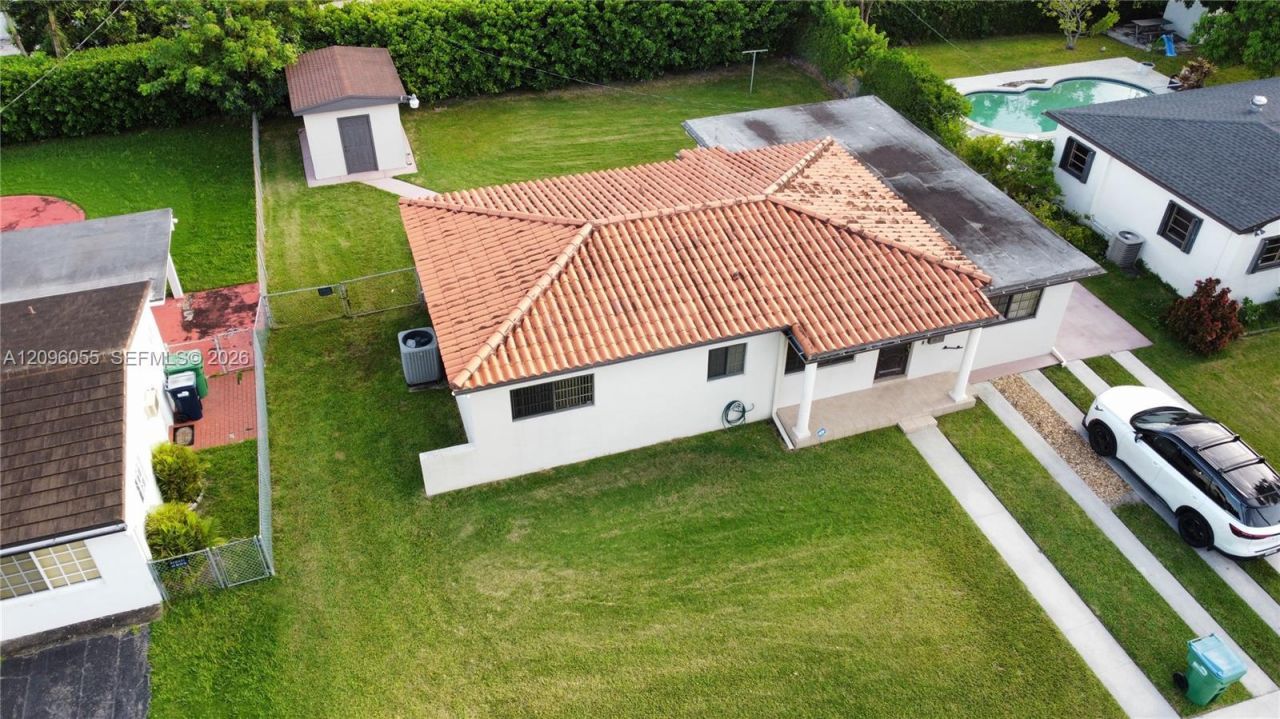 7960 SW 36th Ter, Miami, FL 33155 Photo