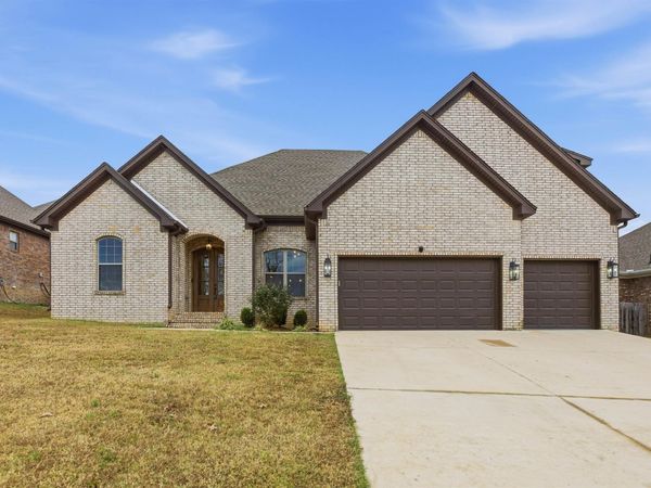 17105 Willow Creek Drive , North Little Rock, AR 72120