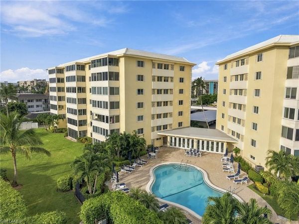 3410 Gulf Shore BLVD N, Unit 304, NAPLES, FL 34103