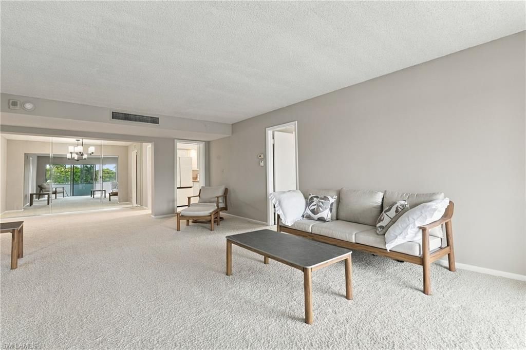 3410 Gulf Shore Blvd N, Unit 304, Naples, FL 34103 Photo