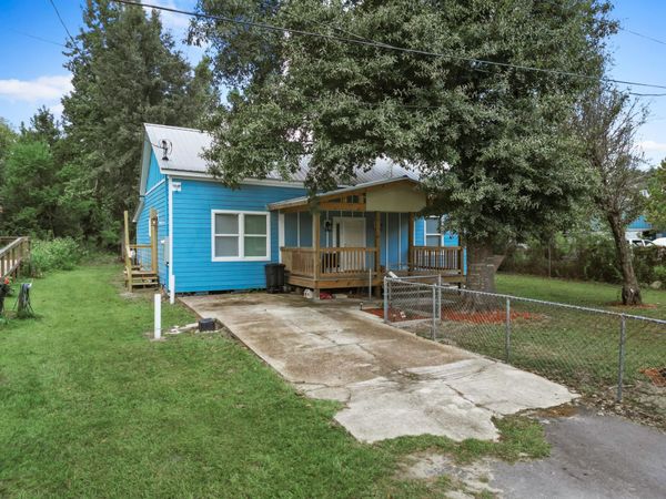 19788 SW South Street , Blountstown, FL 32424